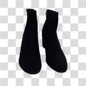 Marc Fisher black ankle suede black boots.